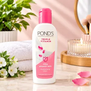 POND'S Triple Vitamin Silky Smooth Skin Moisturising Lotion – Vitamin B3, E & C